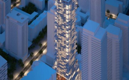 90 Eglinton Avenue East Condos